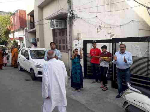 People on Sunday evening expressed appreciation for medical and other staff who are on the forefront of the battle against the coronavirus across the country. They did ringing of bells, beating of metal plates and clapping. This picture was taken in Ludhiana at 5pm on March 22, 2020.