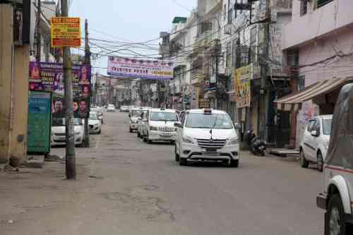 Different city areas give a deserted look in Ludhiana on March 24, 2020 as to ensure that Novel Coronavirus (COVID 19) does not spread in the district, District Magistrate-cum-Deputy Commissioner Pradeep Kumar Agrawal, while exercising his powers under section 144 of CrPC had ordered curfew in district Ludhiana from 2 pm onwards on March 23, 2020 till further orders. (Photos: AJAY)