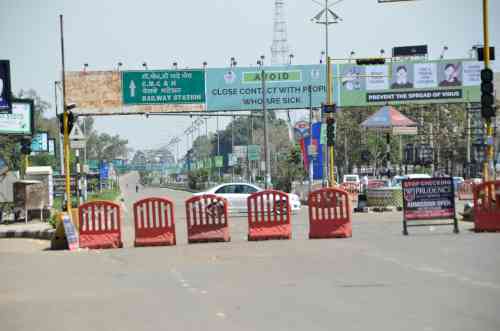 Different Ludhiana city areas captured by the photo-journalist on March 25, 2020 during curfew imposed to check spread of Novel Coronavirus (COVID 19). (Photos: AJAY)