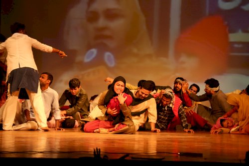 Filmmaker Mahesh Bhatt performing famous play ‘The Last Salute’ at LPU campus.