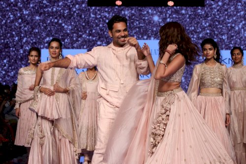 Tara Sutaria as showstopper for Punit Balana during Lakme Fashion Week 2020/Pics by News Helpline