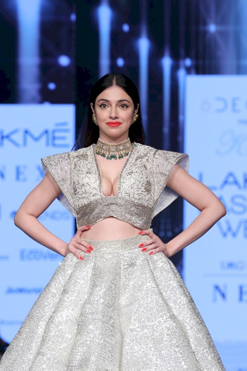 Divya Khosla Kumar, Dheeraj Dhoopar, Sahil Anand & Rhea Chakraborty on ramp in Lakme Fashion Week. /Pics by News Helpline Lfw Sr 2020