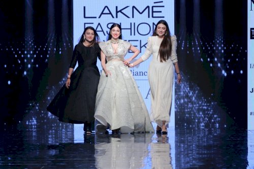 Divya Khosla Kumar, Dheeraj Dhoopar, Sahil Anand & Rhea Chakraborty on ramp in Lakme Fashion Week. /Pics by News Helpline Lfw Sr 2020