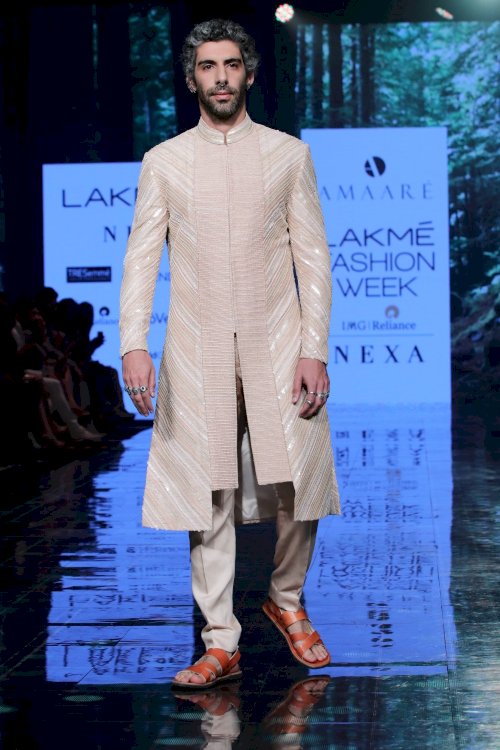 Jim Sarab,Kunal Khemu & Amit Sadh  on ramp in Lakme Fashion Week. /Pics by News Helpline