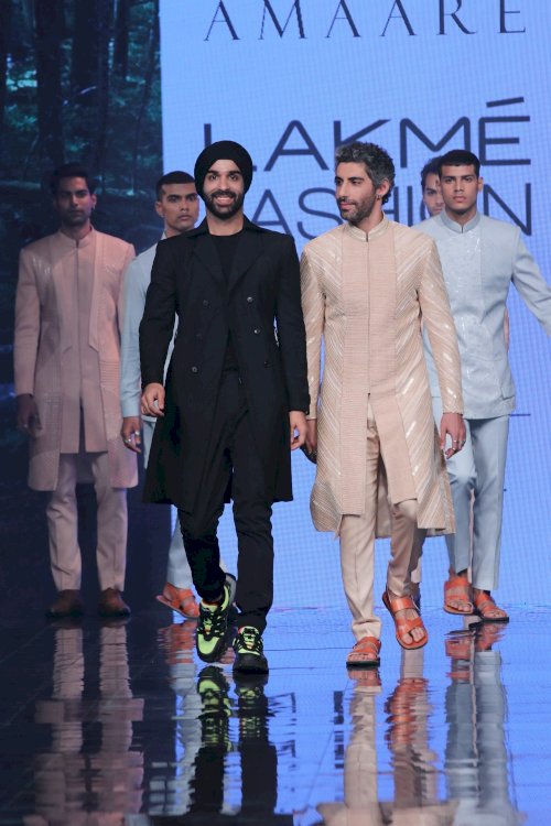 Jim Sarab,Kunal Khemu & Amit Sadh  on ramp in Lakme Fashion Week. /Pics by News Helpline