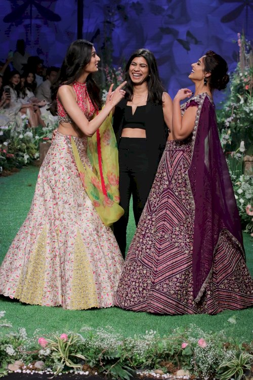 Iliana D Cruz & Athiya Shetty on ramp in Lakme Fashion Week 2020. /Pics by News Helpline