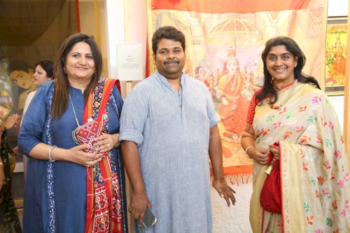 Santati Exhibition was held by  Mr. Gaurang Shah on February 23, 2020 at Hyderabad.  It was an exclusive preview organsied for FLO(FICCI Ladies Oganisation)members.