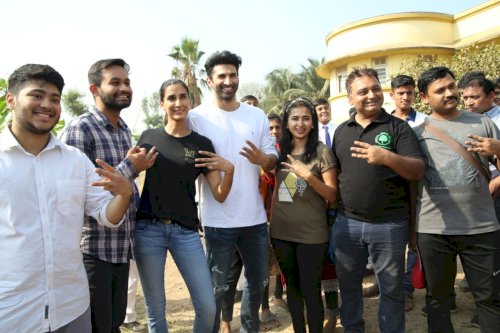 Aditya Roy Kapur and Pragya Kapoor at launch of NGO `Ek Saath - The Earth Foundation’./ Pics by News Helpline