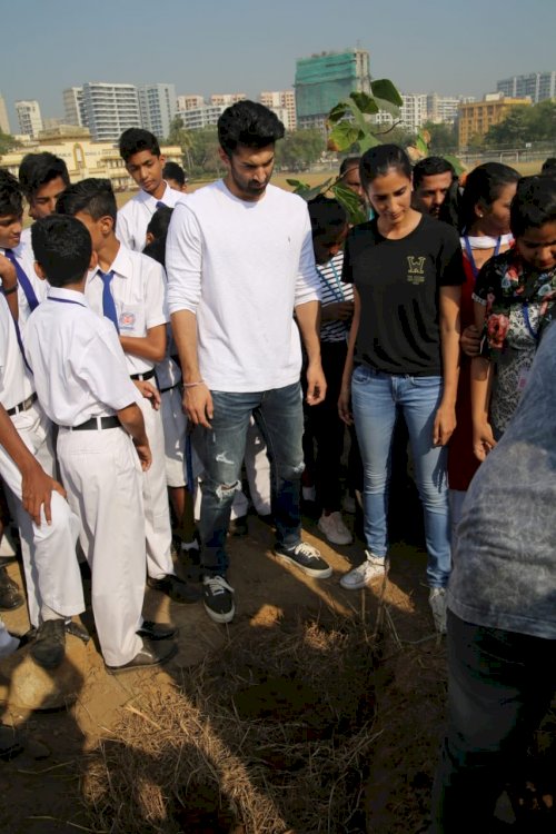 Aditya Roy Kapur and Pragya Kapoor at launch of NGO `Ek Saath - The Earth Foundation’./ Pics by News Helpline