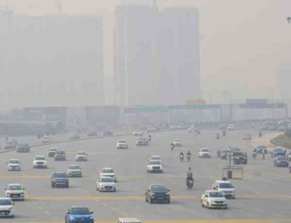 Delhi air pollution: SC seeks reports from Punjab, Haryana on stubble burning