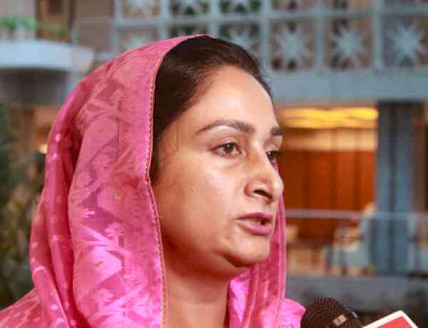 Pay tributes to Guru Tegh Bahadur on first day of Parliament, says Harsimrat Kaur Badal