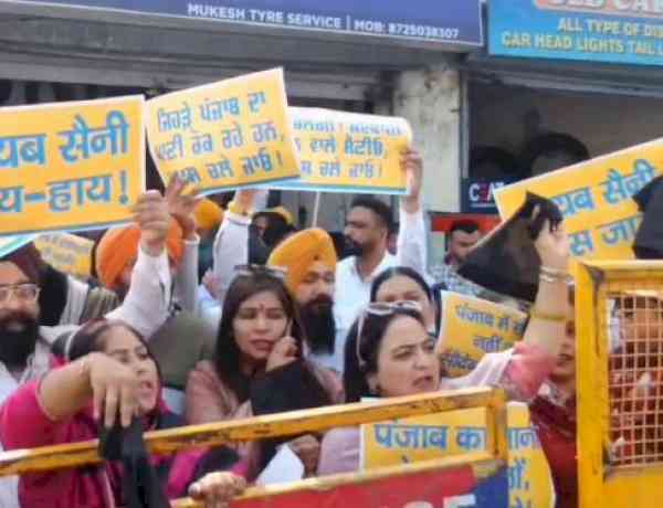 AAP greets Haryana CM Nayab Saini with black flags in Ludhiana, slams BJP for being anti Punjab