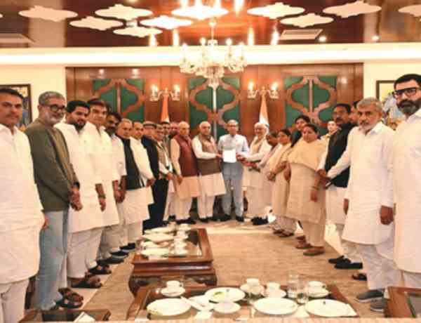 RS polls collusion: Haryana Congress submits memo to Guv