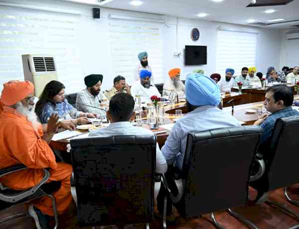 MP Seechewal reviews Buddha Dariya Rejuvenation Project; contractor directed to hand over carts to dairy owners for streamlining lifting of cow dung