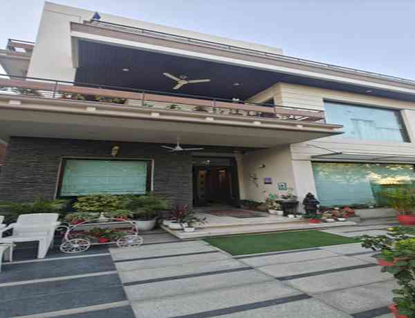 ED searches 11 locations linked to suspended Punjab DIG, others in corruption case