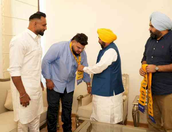 Rustum-e-Hind wrestler Pritpal Phagwara joins AAP