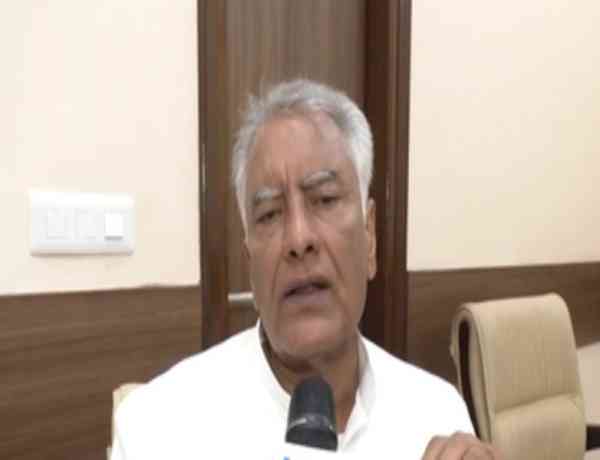 Punjab BJP chief Jakhar demands breath analyser test ahead of floor test amid Assembly uproar