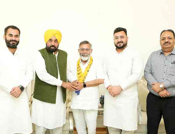 Senior BJP Leader Anil Kumar Sethi Joins AAP