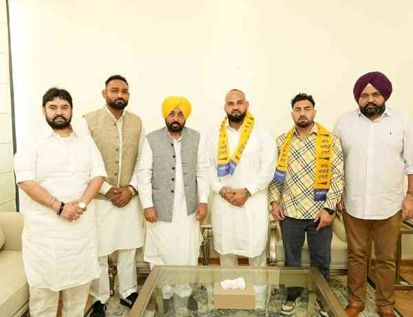 World-Renowned Kabaddi Player Sandeep Luddhar Joins AAP