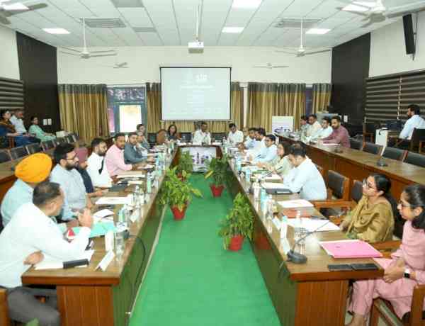 Review meeting in Ludhiana to assess preparedness for Special Intensive Revision (SIR) 2026