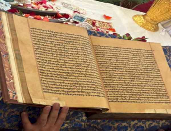 Scotland: Indian Consulate, Edinburgh Univ work on facilitating darshan of 300-year-old manuscript of Guru Granth Sahib