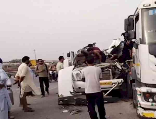 Four Amarnath pilgrims from Rajasthan killed in van-truck collision on Punjab highway