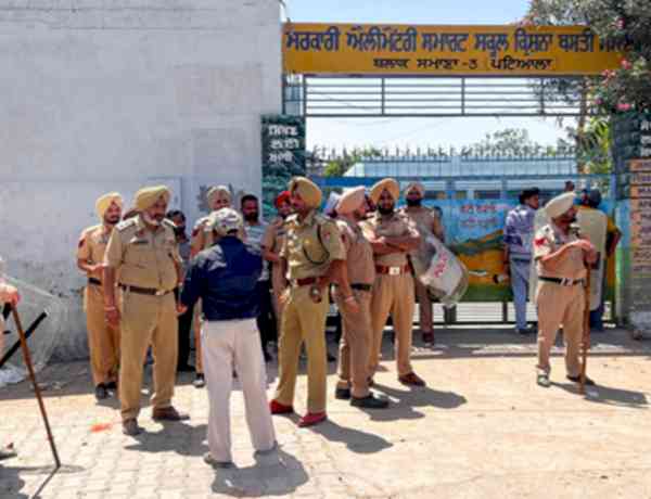 ISI recruiting gangsters to create unrest in Punjab ahead of assembly polls: Intel