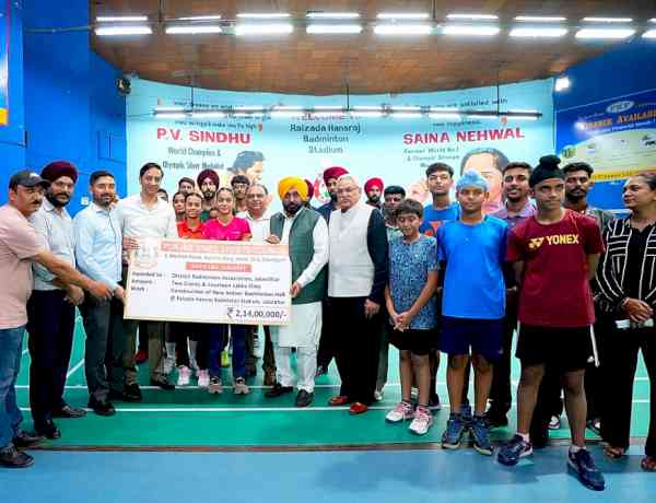 CM Bhagwant Singh Mann Reviews Preparedness for National Badminton Championship Slated to Be Held in Jalandhar