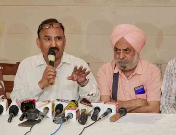 Punjab Govt. Should Engage in a Dialogue with Private School Associations on Its Fee Capping Order: NISA Chief Kulbhushan Sharma