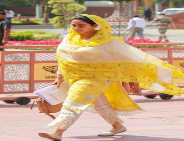 Harsimrat urges Home Minister to order probe into Punjab exam leaks