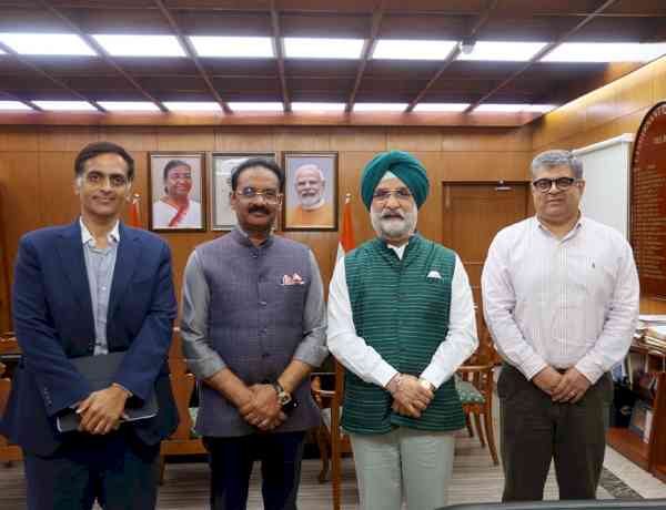 LPU’s Founder & Chancellor Dr. Ashok Kumar Mittal, Meets Delhi LG Taranjit Singh Sandhu to Discuss Education and Healthcare