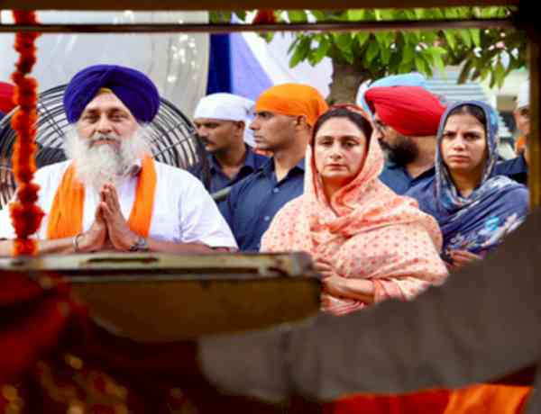 Harsimrat Kaur thanks PM Modi, Amit Shah for their concern, support after attack on Sukhbir Badal