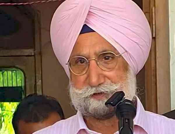 Farmers Have Lost Faith in Modi Government: 73 Lakh Quit Crop Insurance Scheme: Randhawa