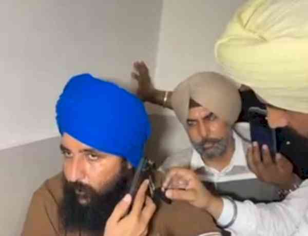 Rahul Gandhi calls Punjab Police’s brutality victim, seeks justice