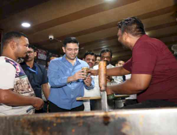 Raghav Chadha enjoys tea, discusses Punjab politics with locals at Amritsar's Giani Tea Stall