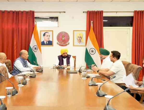 CM Bhagwant Singh Mann Calls For Stronger Financial Framework For Urban & Rural Local Bodies, Holds Meeting With Newly Constituted 7th Punjab Finance Commission