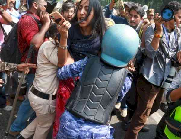 Protesters’ detention in Delhi shows govt ‘terrified’: Priyanka Gandhi