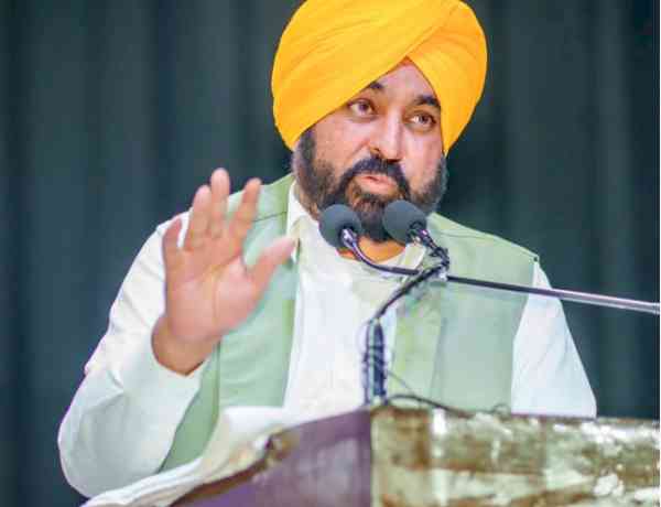Delhi Turned Into Emergency-Like Lockdown, Protesters Beaten & Jailed For Raising Questions, Democracy Cannot Function Through Fear: CM Bhagwant Singh Mann