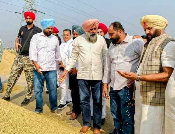 Pargat Singh Alleges ₹4,000-Crore Paddy Procurement Scam, Slams AAP Government