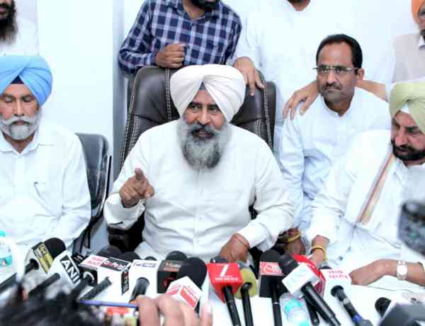 Mann Government providing protection to those destroying Punjab's youth: Pargat Singh