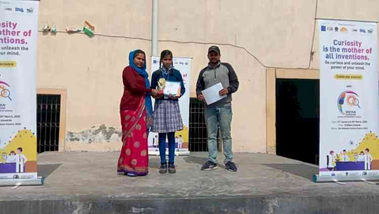 Harshita from RS Public School wins award for writing on science