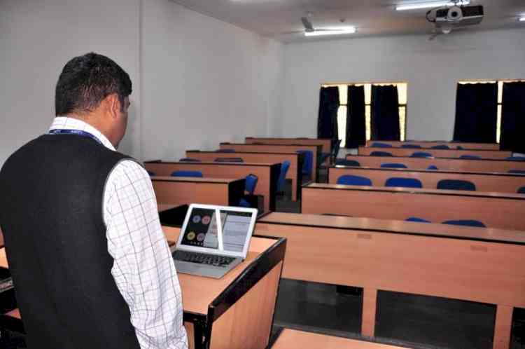 Online classes commenced at Amity University 