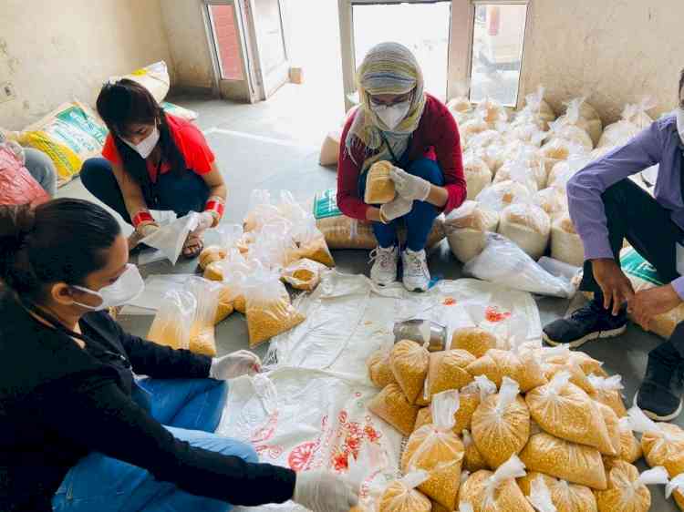 Furever Friends distributes Ration Kits to 48 poor families in Sambhalhedi in Mohali   