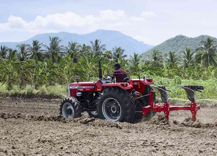 TAFE offers free tractor rental for small farmers of Tamil Nadu during covid-19