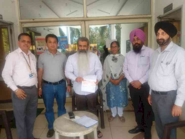 NZIEA Ludhiana Division of LIC contributes towards CM’s Relief fund-Covid-19