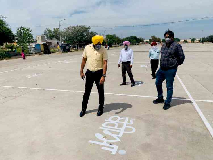 District Administration sets up 199 grain markets to ensure phase-wise wheat procurement in Ferozepur: DC