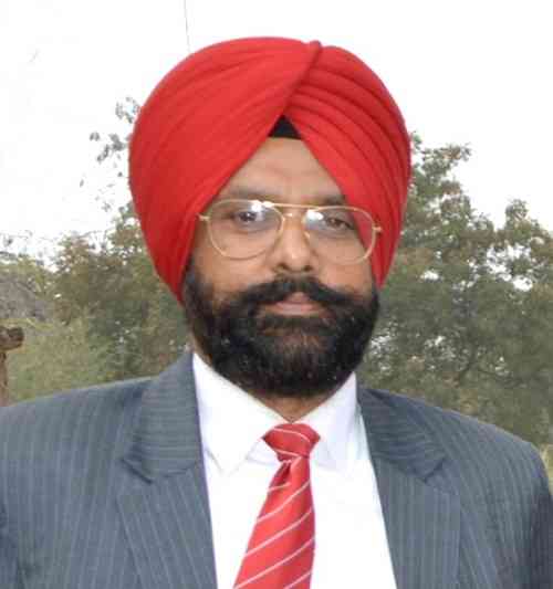 In this hour of crisis, students have to change learning habits : Dr.Sidhu
