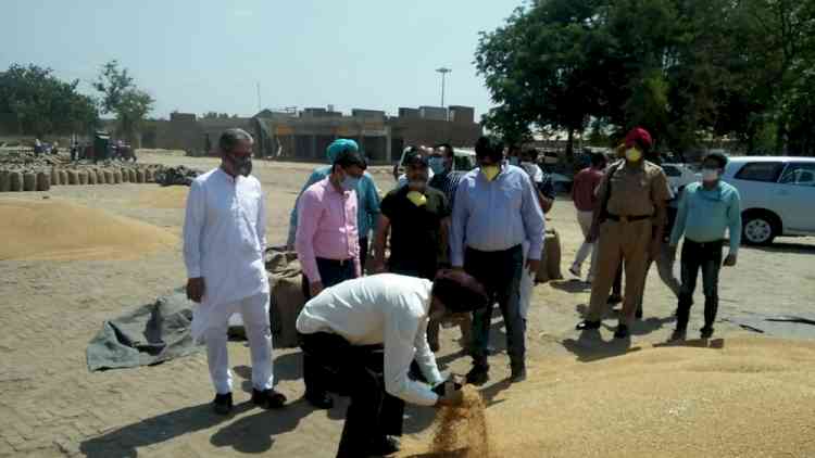 MD PUNSUP RAMBIR SINGH VISITS FEROZEPUR MANDIS