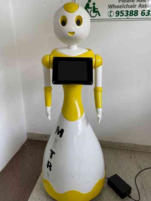 FORTIS HOSPITAL, BANNERGHATTA ROAD INTRODUCES ROBOT FOR COVID-19 SCREENING
