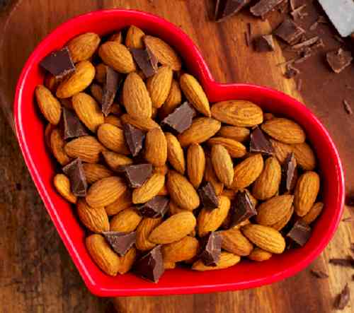 CELEBRATE HEALTHIER MOTHER’S DAY, WITH ALMONDS